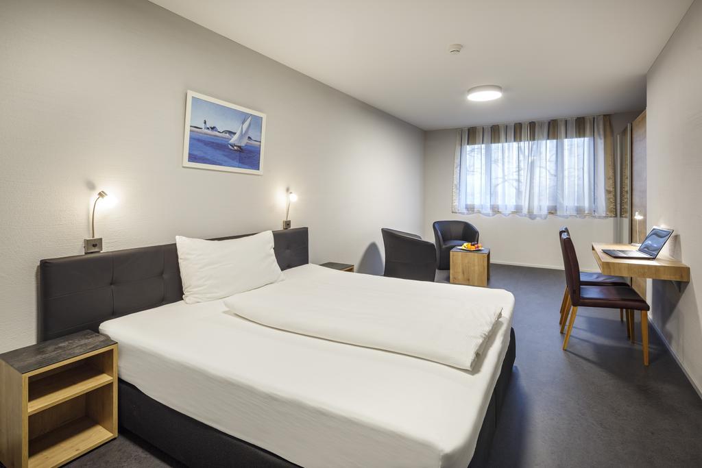 อพาร์ตโฮเต็ล อาเรา-เวสต์ สวิส ควอลิตี Aparthotel Oberentfelden ภายนอก รูปภาพ