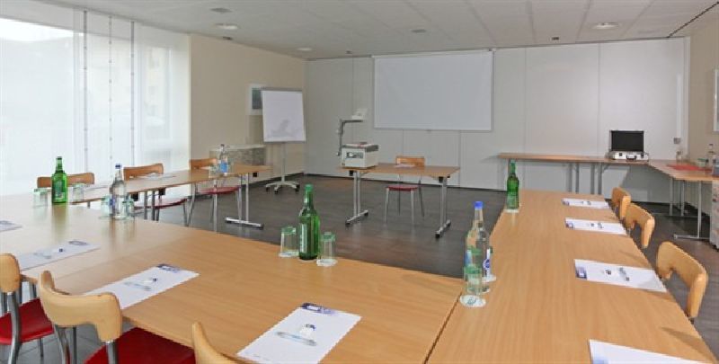 อพาร์ตโฮเต็ล อาเรา-เวสต์ สวิส ควอลิตี Aparthotel Oberentfelden ภายนอก รูปภาพ